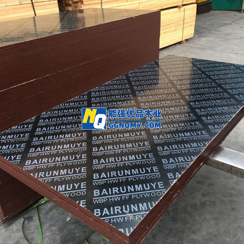 铜仁市桉木建筑模板 — 环保耐用 — 镜面效果 — 厂家供应